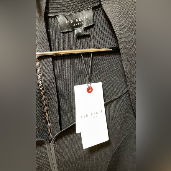 TED BAKER Mmeggi Sweetheart Neckline Bodycon Dress - Picture 3 of 5